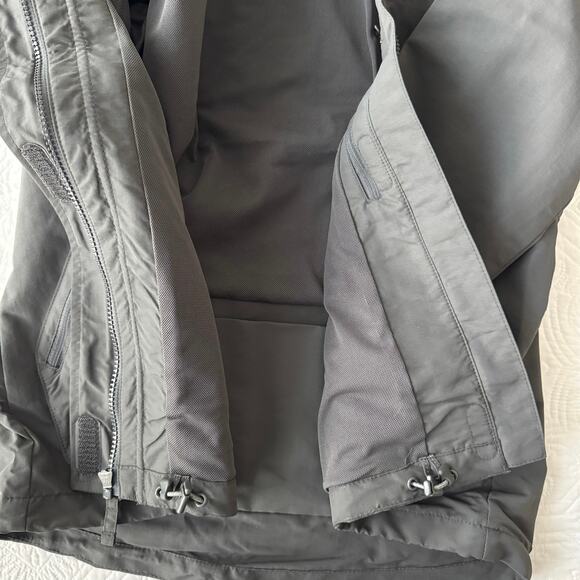 Lands’ End CS Outrigger Mesh Lined Jacket w/Hood Storm Flap Soapstone Small NWT - Picture 12 of 16